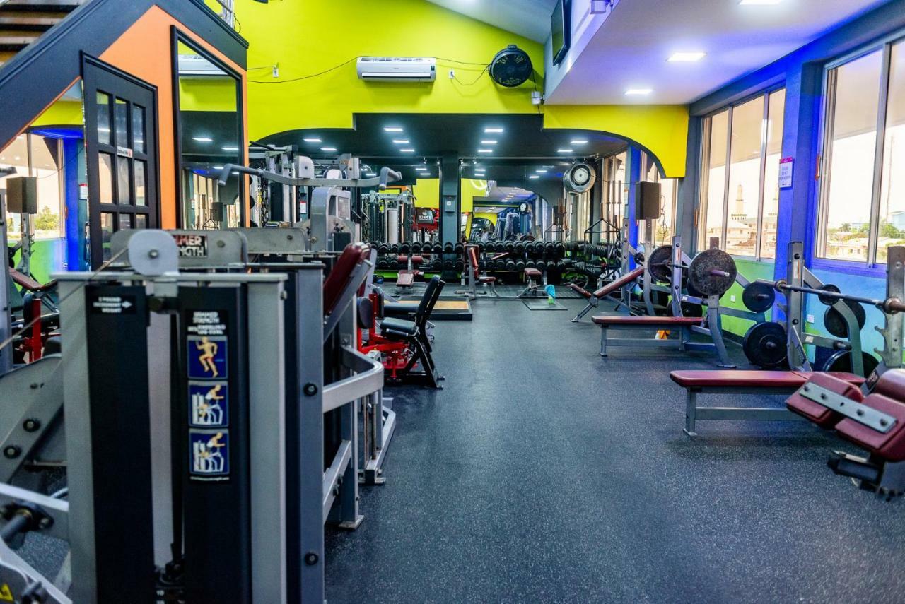 Status Hotel جورج تاون المظهر الخارجي الصورة